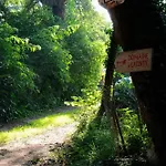 Domaine De La Contie بيت للعطل